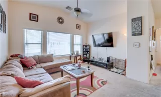 Photo #5: 2507116 Listing