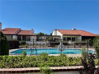 Photo #1: 2507141 Listing