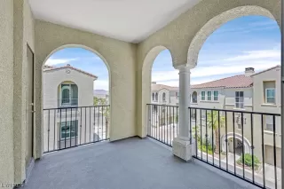Photo #3: 2507142 Listing 