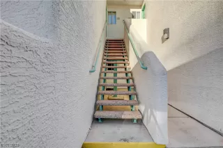 Photo #3: 2507222 Listing 