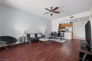 Photo #2: 2507282 Listing 