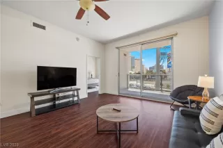 Photo #5: 2507282 Listing 