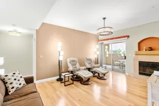 Photo #3: 2507292 Listing