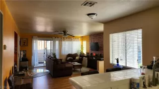 Photo #3: 2507392 Listing