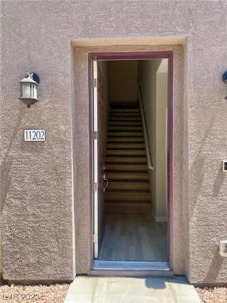 Photo #1: 2507394 Listing 