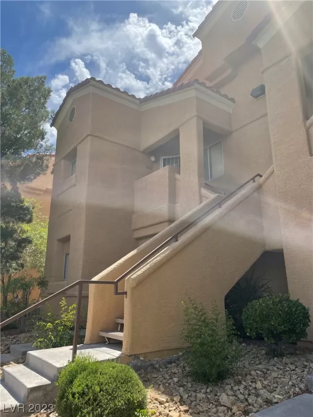 MLS: 2507426 Condo For Sale