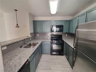 Photo #1: 2507427 Listing 