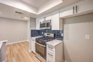 Photo #3: 2507447 Listing