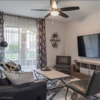 Photo #5: 2507473 Listing