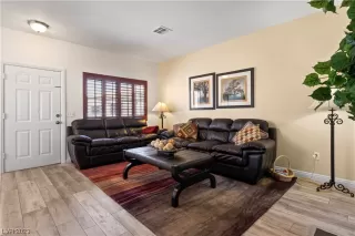 Photo #6: 2507523 Listing