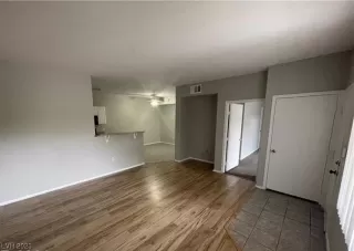 Photo #1: 2507526 Listing 