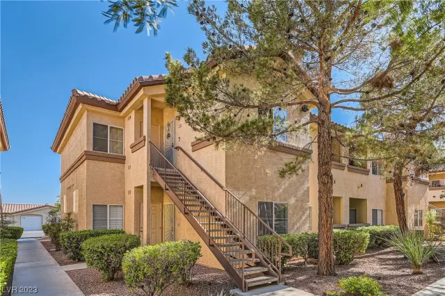 MLS: 2507543 Condo For Sale