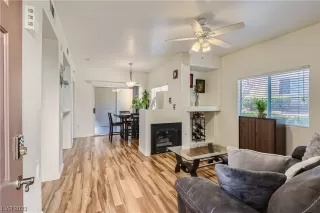 Photo #4: 2507543 Listing