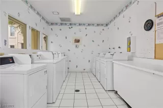 Photo #2: 2507566 Listing 