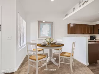 Photo #3: 2507568 Listing