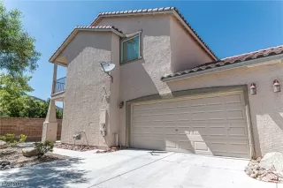Photo #1: 2507579 Listing