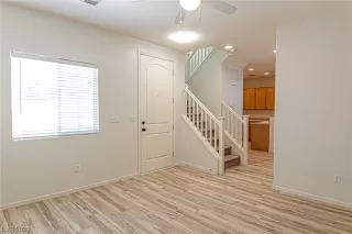 Photo #3: 2507579 Listing