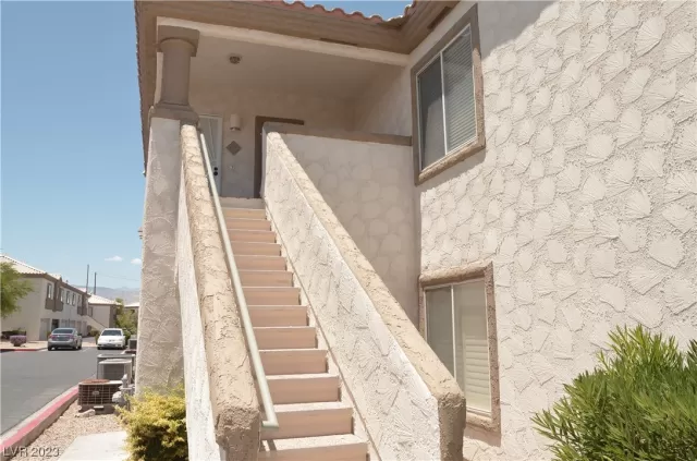 MLS: 2507593 Condo For Sale