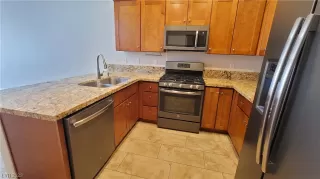 Photo #5: 2507599 Listing 