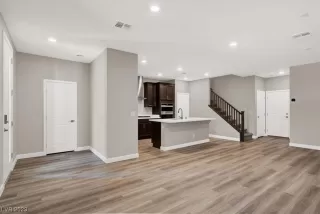 Photo #3: 2507613 Listing 