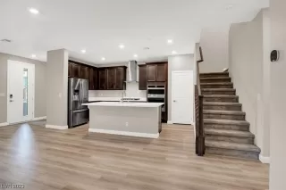 Photo #4: 2507613 Listing 