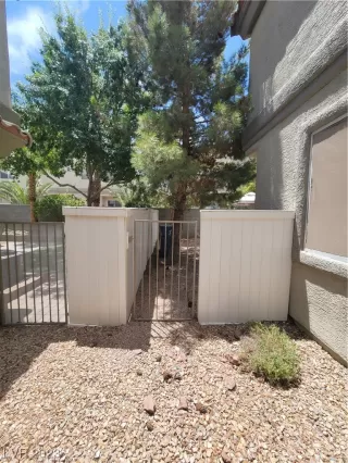 Photo #1: 2507615 Listing 