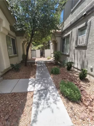 Photo #4: 2507615 Listing 