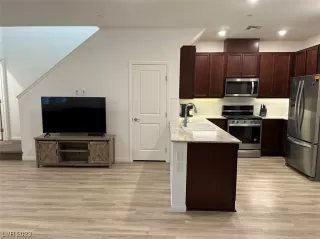 Photo #6: 2507629 Listing 
