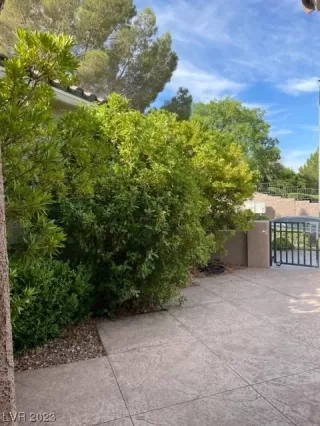 Photo #3: 2507634 Listing