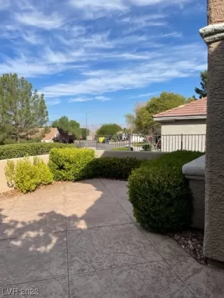 Photo #4: 2507634 Listing