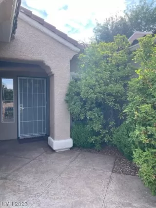 Photo #5: 2507634 Listing