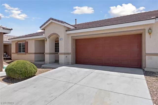 MLS: 2507637 Condo For Sale