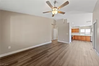 Photo #2: 2507637 Listing 