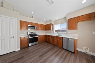 Photo #6: 2507637 Listing 