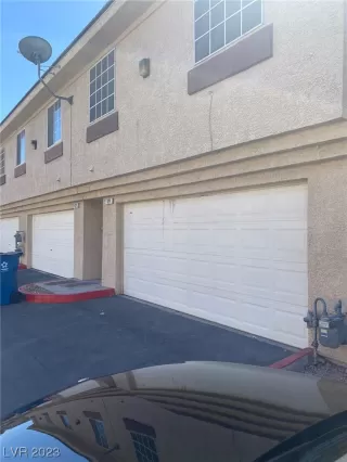 Photo #2: 2507667 Listing 