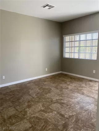 Photo #4: 2507667 Listing 