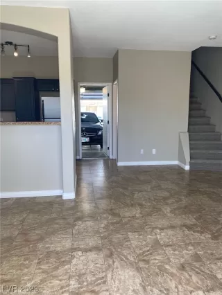 Photo #6: 2507667 Listing 