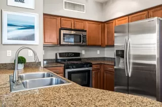 Photo #3: 2507672 Listing