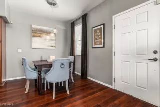 Photo #6: 2507672 Listing