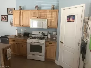 Photo #5: 2507690 Listing