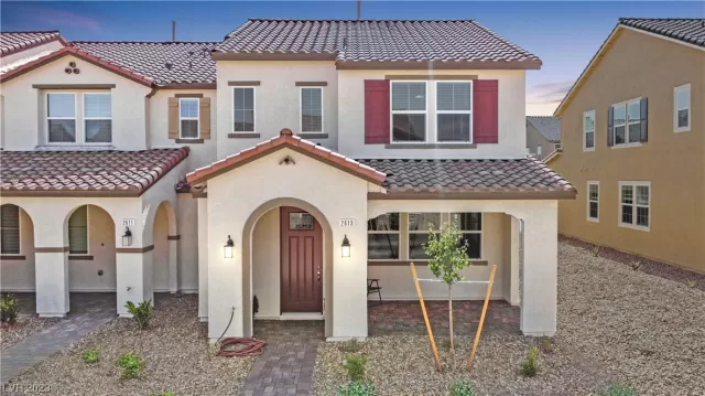 MLS: 2507713 Condo For Sale