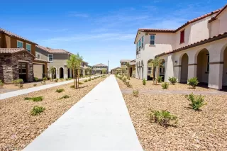 Photo #2: 2507713 Listing