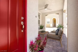 Photo #3: 2507713 Listing