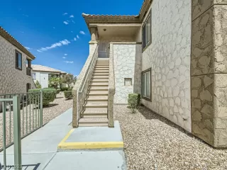 Photo #2: 2507733 Listing 