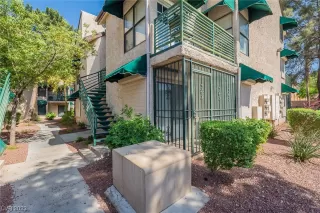 Photo #1: 2507736 Listing