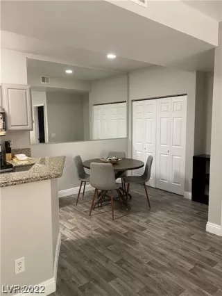 Photo #2: 2507737 Listing 