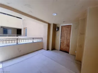 Photo #2: 2507764 Listing