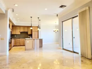 Photo #5: 2507764 Listing