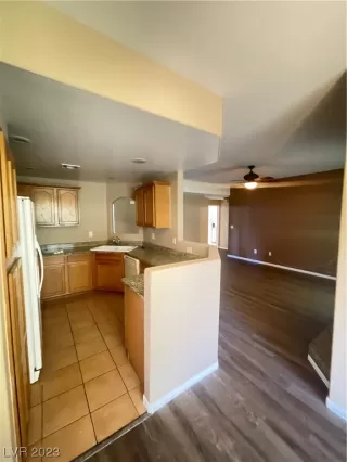 Photo #4: 2507778 Listing 