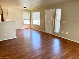 Photo #1: 2507799 Listing 